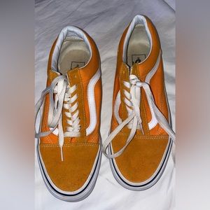 Old Skool Dark Cheddar/True White